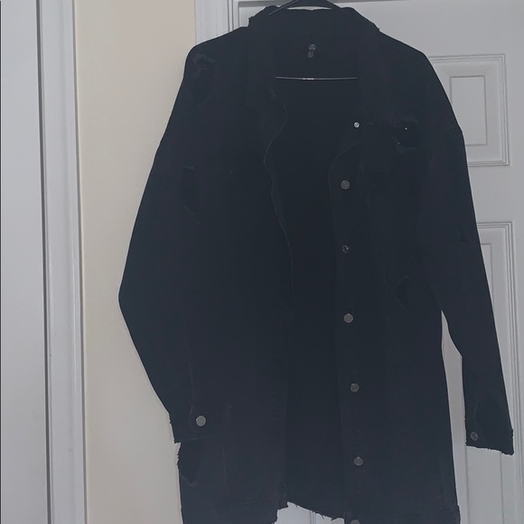 Missguided Jackets & Blazers - MISSGUIDED Distressed Trucker Denim Jacket